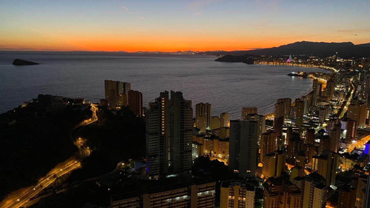 Benidorm High Rise Apartments - Sea Views - Torre Lugano Exterior photo