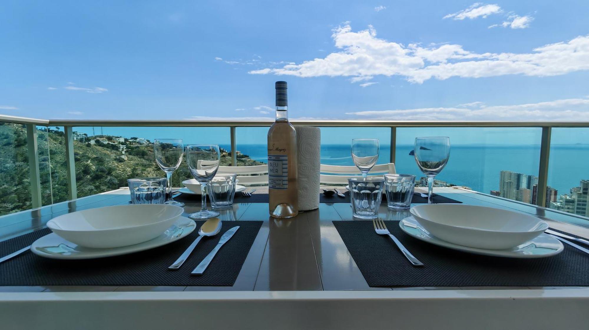 Benidorm High Rise Apartments - Sea Views - Torre Lugano Exterior photo