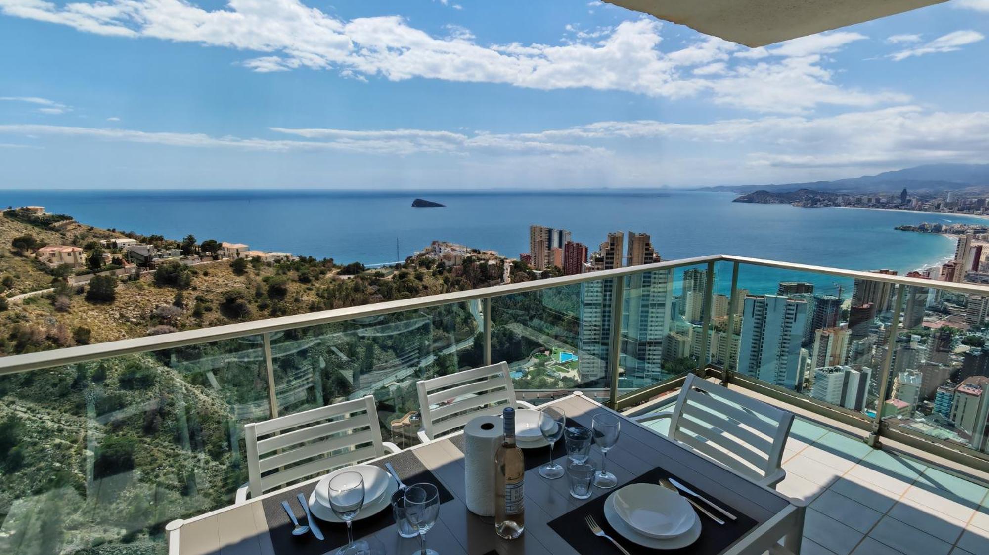 Benidorm High Rise Apartments - Sea Views - Torre Lugano Exterior photo