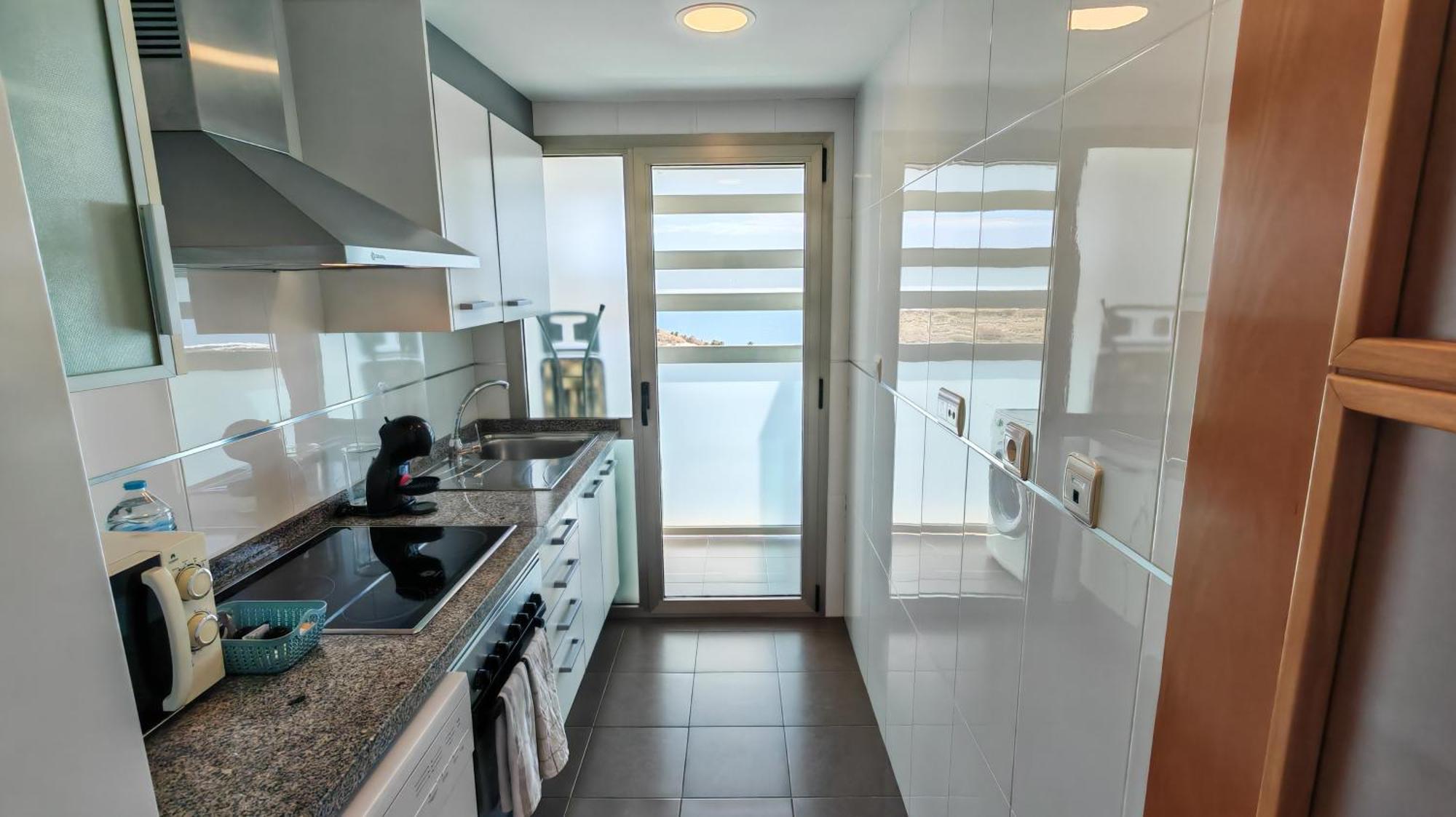 Benidorm High Rise Apartments - Sea Views - Torre Lugano Exterior photo